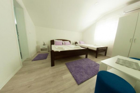 King San, Mostar